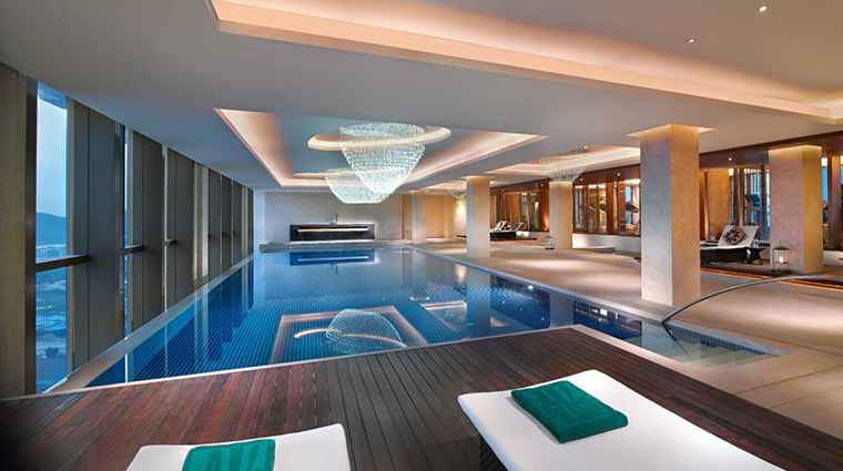 banyan tree macau new health club pool