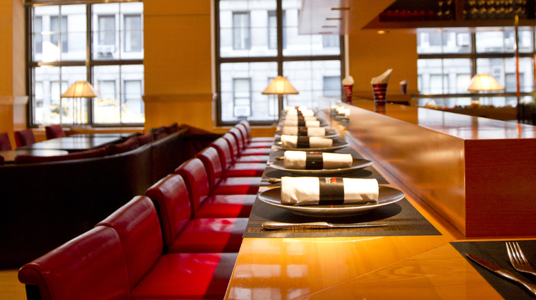 PropertyImage LAtelierdeJoelRobuchon NewYork Restaurant Style 20SeatDiningCounter CreditTheFiveStarTravelCorrporation