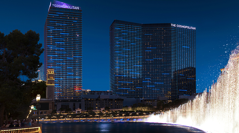 the cosmopolitan of las vegas exterior fountain