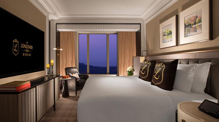 the londoner macao louis suite bedroom