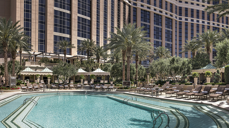 the palazzo resort hotel casino adult pool