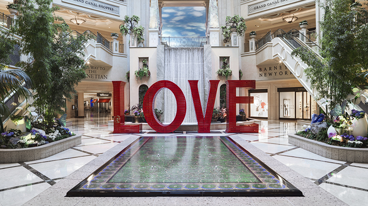 the palazzo resort hotel casino waterfall